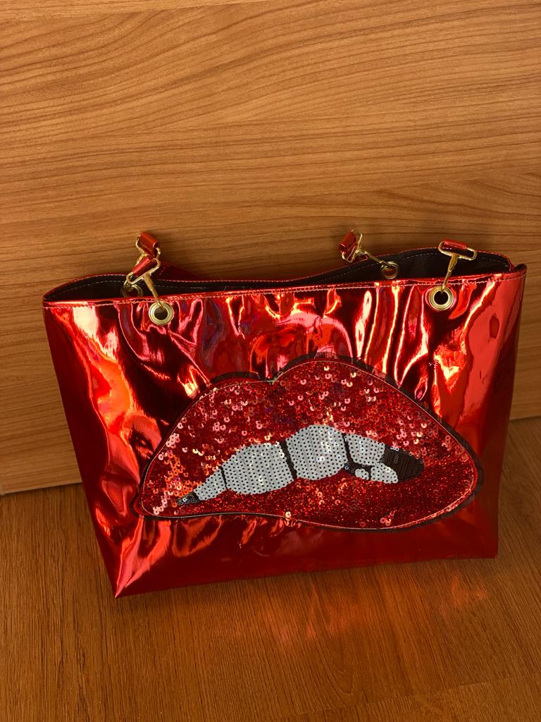 Shopper kiss