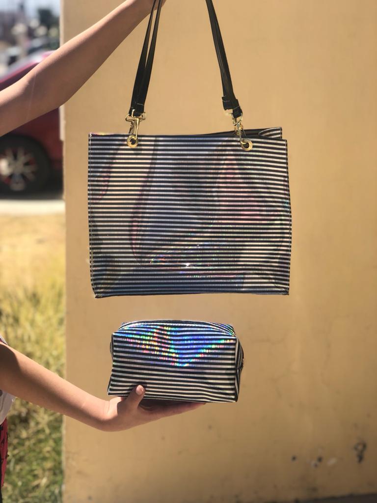 Dúo glam y cosmetiquera