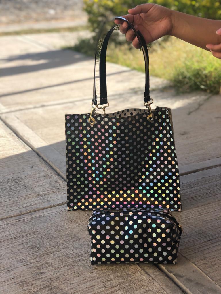 Dúo glam y cosmetiquera