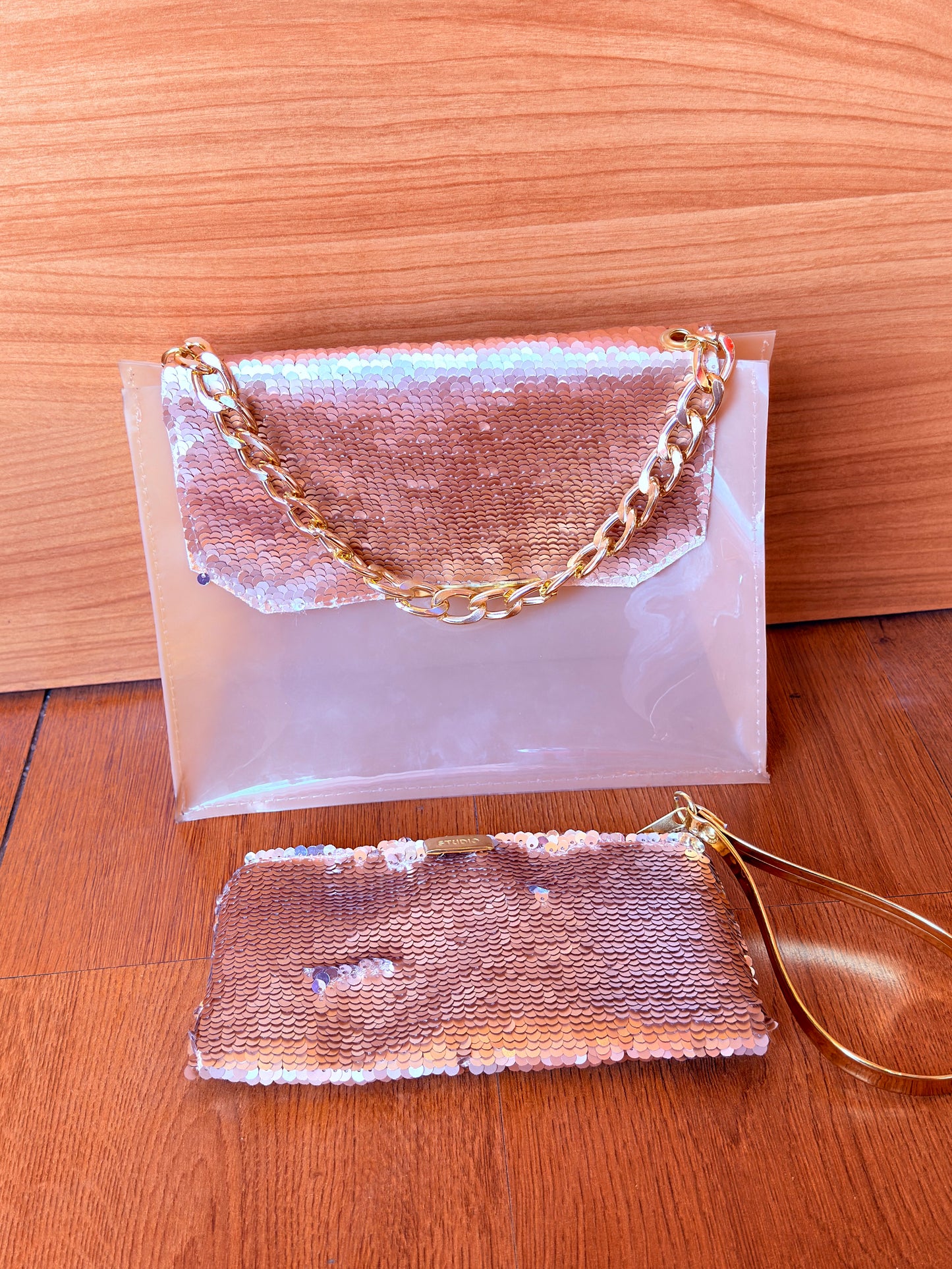 Dúo Jacky – Set de Bolso Elegante con Accesorios Dorados y Plateados