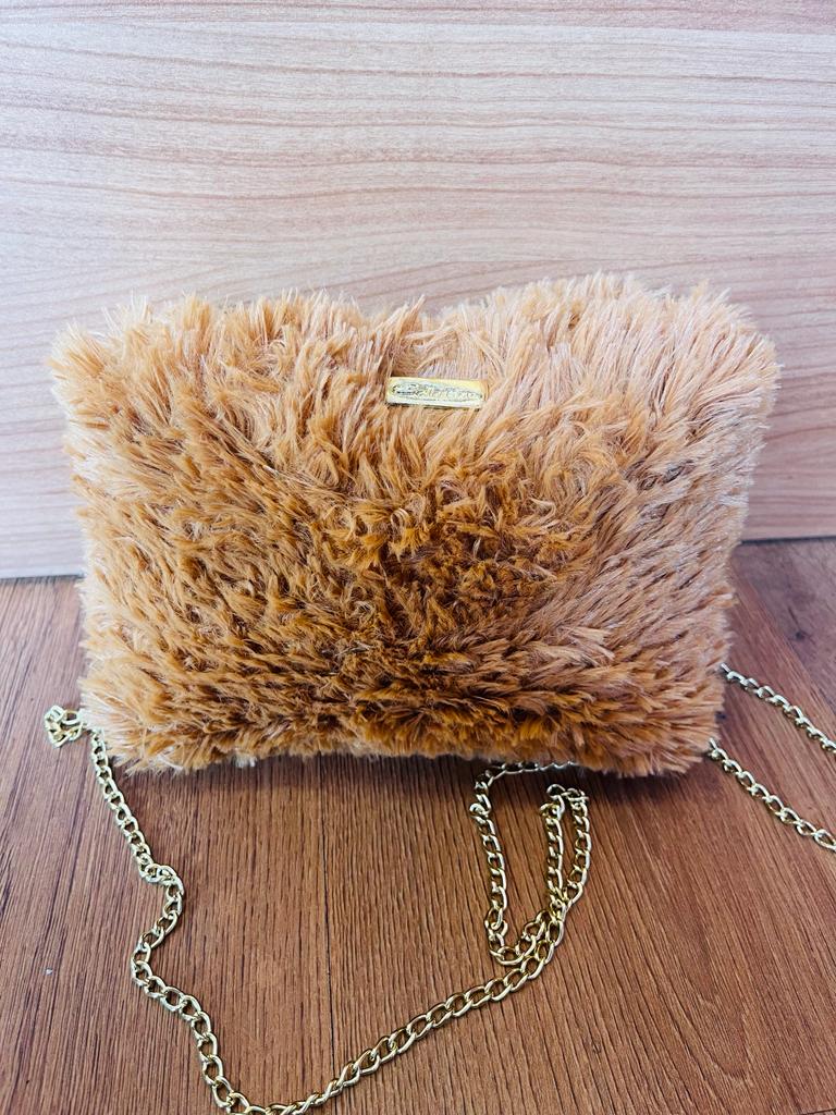 Crossbody Teddy