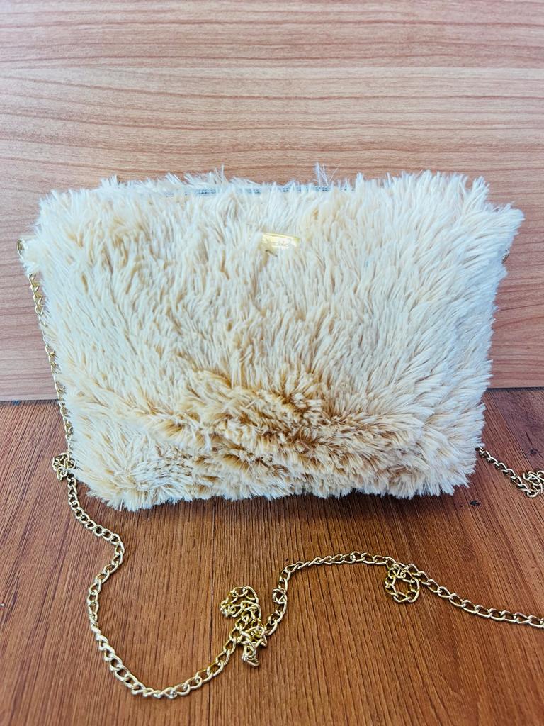 Crossbody Teddy